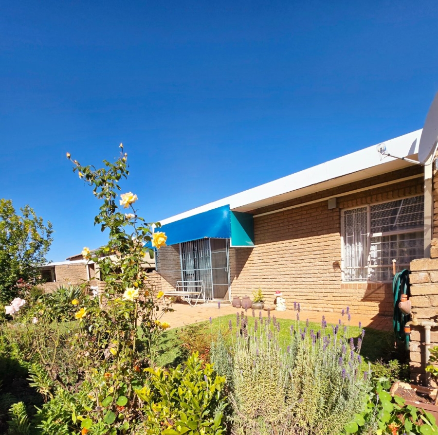 1 Bedroom Property for Sale in Oudorp North West